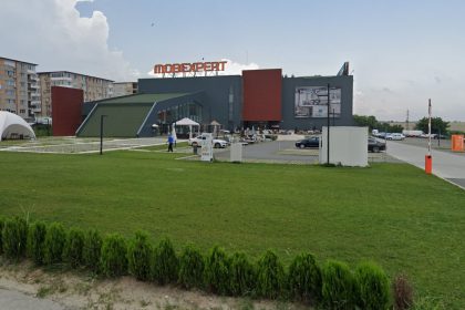 dan sucu poate construi un outlet langa mobexpert pe bulevardul aurel vlaicu 6750fe26ce4e4