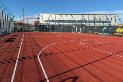 galerie foto primaria cernavoda va finaliza curand terenul de minibaschet parcarea si aleile din incinta clubului sportiv axiopolis 6767d55473aca