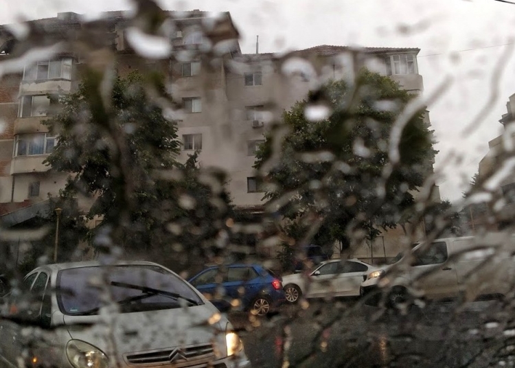 primaria constanta a pus la dispozitie trei numere de telefon in caz de urgenta in contextul avertizarilor meteo valabile pana miercuri 676a9a4ed4c8d