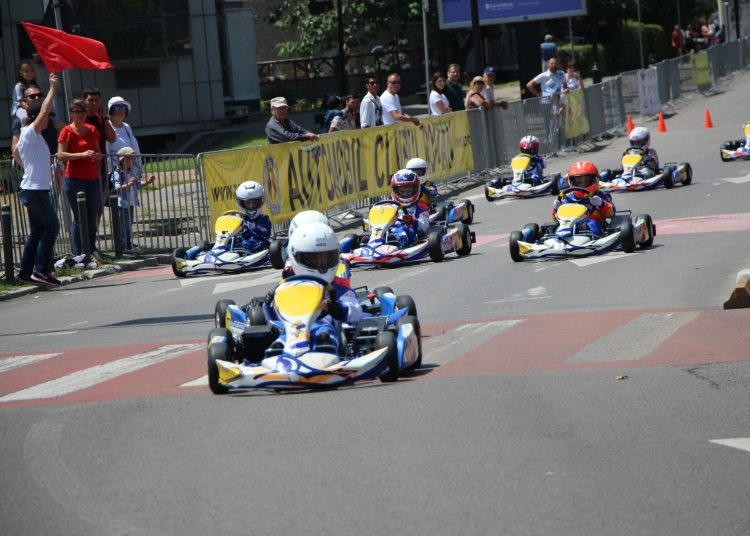 afaceristul care a montat ilegal o pista de karting in eforie din cauza caruia un minor a ajuns la spital are de platit daune morale de 30 000 de euro 6798060e5413e