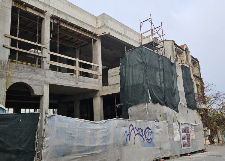 mai multe autorizatii de construire eliberate pentru cladiri rezidentiale in 2024 in regiunea sud est 679dde65021aa
