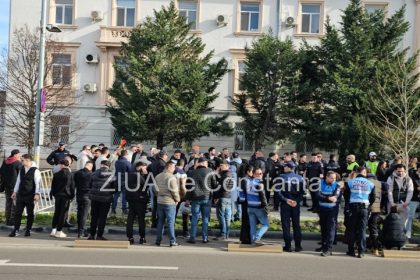 un nou protest in fata sediului ipj constanta impotriva ordonantei trenulet 67a8a2de45628