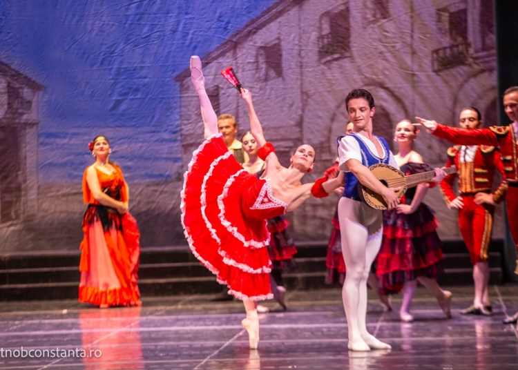 balerinii teatrului oleg danovski de ziua internationala a dansului la casa de cultura 67e7fe7b39666