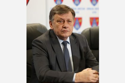 crin antonescu participa la o conferinta de presa in constanta marti 1 aprilie 2025 67e6c30b67a81