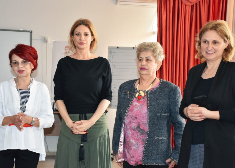 de 15 ani primaria navodari sarbatoreste ziua mondiala a teatrului victoria radu la multi ani actorilor regizorilor scenaristilor si publicului sunteti minunati 67e53d02bd757
