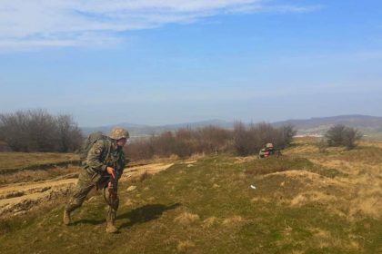 doi militari raniti intr o explozie la poligonul militar de la dorolea 67dacd1e44354
