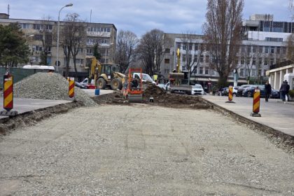 galerie foto in zona salii sporturilor lucreaza si raja si primaria concomitent pentru a minimaliza disconfortul 67dcb024bc118