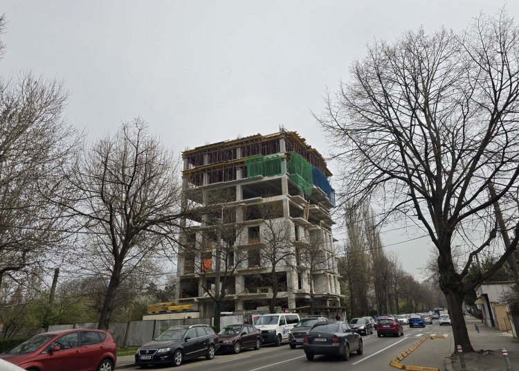 galerie foto lucrarile la blocul din abator al omului de afaceri tanase bela au fost reluate proiectul a creat dispute in spatiul public 67e5e991a890e