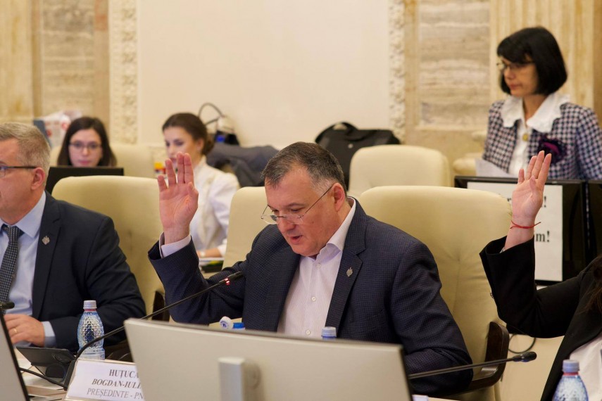 greva parlamentara aur o insulta la adresa romanilor care muncesc 67dc13ec44091
