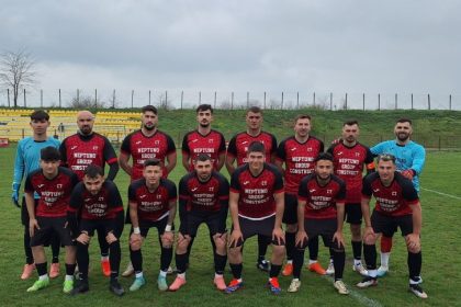 ion barbu antrenor jucator la constructorul topraisar multi fotbalisti cunoscuti in echipa galerie foto video 67eaa8c3e57b2