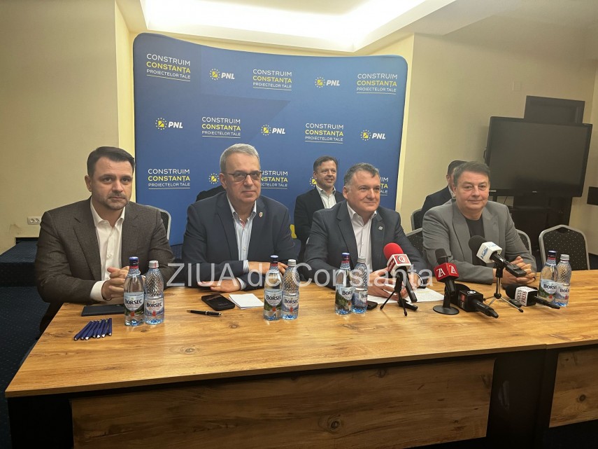 parlamentarii pnl constanta alaturi de florin mitroi presedinte cj in conferinta de presa 67cb0df35bd97