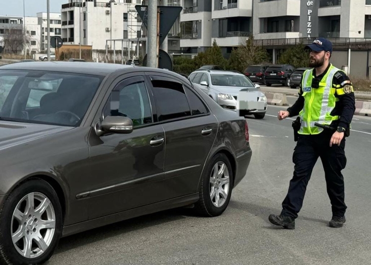 politistii au actionat in orasul navodari cogealac si in mihail kogalniceanu au fost verificate 125 de vehicule 67e910b1c43af