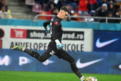 presa din turcia anunta transferul lui stefan tarnovanu de la fcsb la galatasaray suma tranzactiei 67dd747d42666