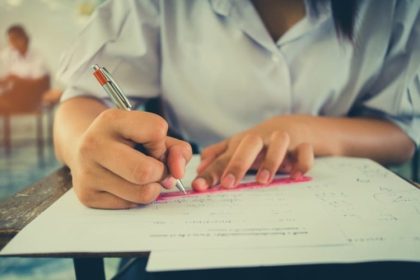 simulare bacalaureat 2025 proba la istorie subiectele si baremele publicate online in cursul zilei 67e25e38ece65