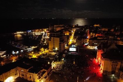 administratia locala a semnat doua contracte pentru furnizarea de energie electrica in valoare de peste 20 de milioane de lei 67edb40444f23