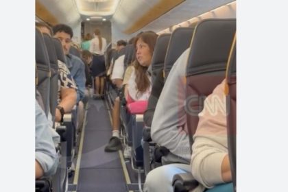 amenintare cu bomba intr un avion de pasageri de pe ruta barcelona cluj a fost activat planul de urgenta 6809e6892cb27