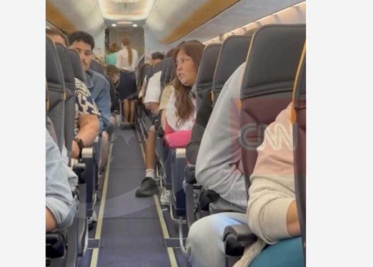 amenintare cu bomba intr un avion de pasageri de pe ruta barcelona cluj a fost activat planul de urgenta 6809e6892cb27