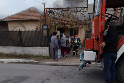 arde o casa in cumpana pompierii constanteni intervin de urgenta 67f8f0d5e799b