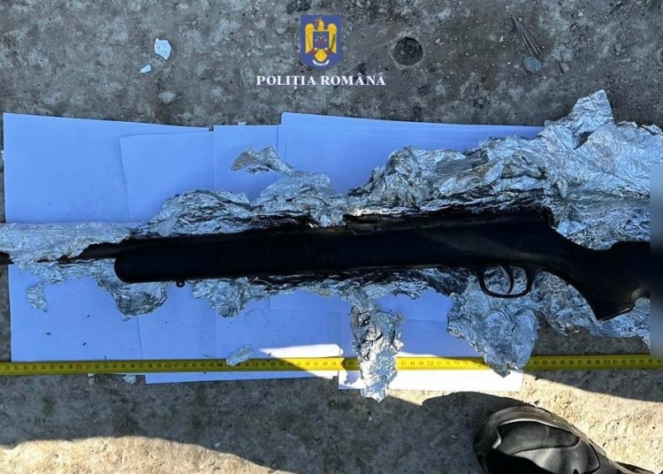 arme letale gasite de politisti la perchezitii 6810d4c1f4137