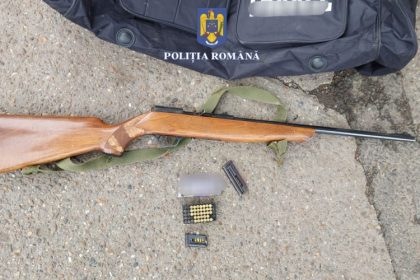 barbat prins in flagrant cand incerca sa vanda o arma in galati 67f0f3d349396