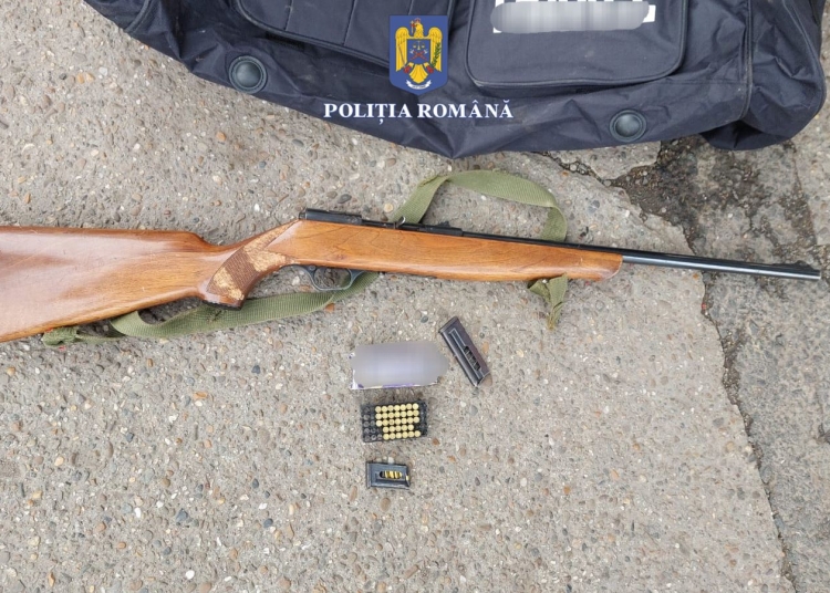 barbat prins in flagrant cand incerca sa vanda o arma in galati 67f0f3d349396