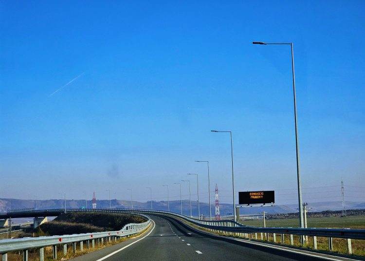 care este situatia traficului rutier pe drumurile nationale si autostrazi 680f19d5554ce