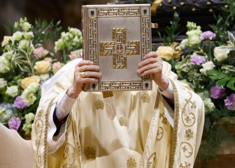 cine ar putea fi urmatorul suveran pontif monseniorul ieronim iacob vicarul episcopal pentru dobrogea va fi o alegere surprinzatoare nu intotdeauna cei propusi sunt cei alesi 680633ab3c183