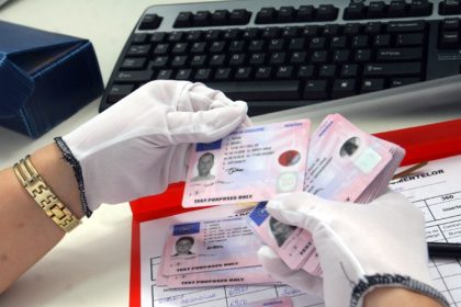 cod rutier 2025 cine sunt soferii care vor trebui sa schimbe permisul la cinci ani 68037365318e3