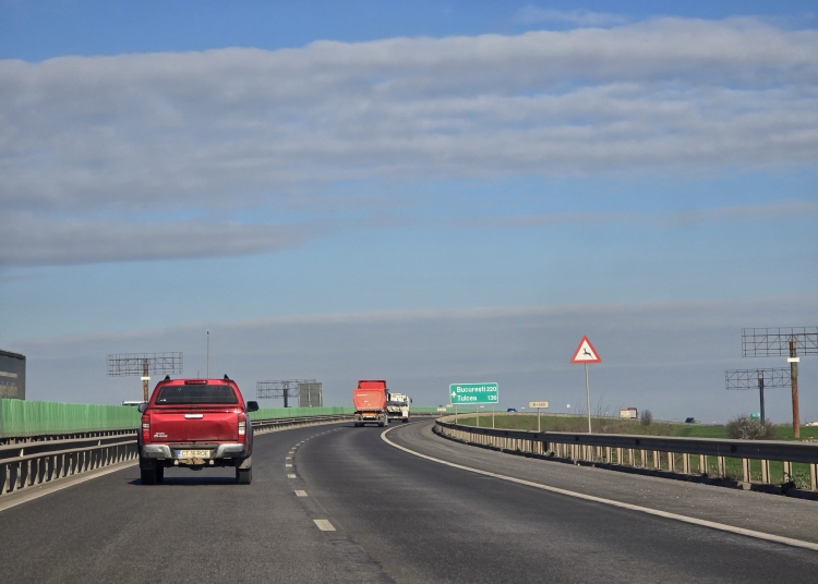 cum se circula pe drumurile nationale si autostrazi 680dcbe13447e