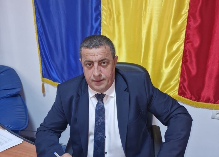 dumitru chelaru primarul din cerchezu despre proiectele menite sa aduca un viitor mai bun pentru locuitorii comunei 67ec7ea31718f