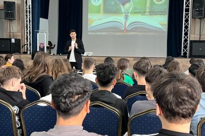 foto proiectul fii avocat in scoala ta a ajuns pentru prima data in comuna lumina 67ffb1488afdd