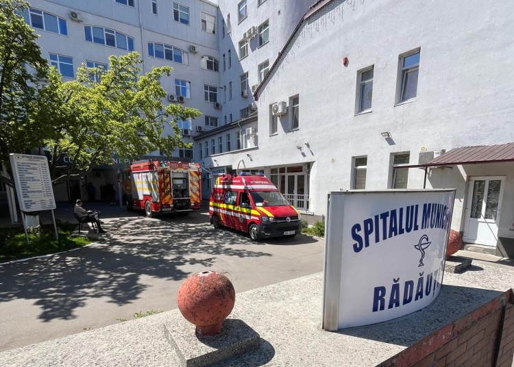 incendiu la centrul de primiri urgente al spitalului municipal radauti 680e23b25efda