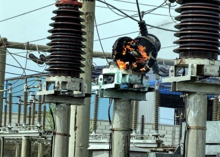 incendiu la un transformator electric in mangalia 6807713d06093