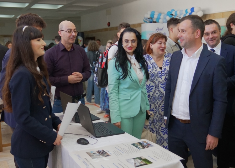 interes record la educampus cjc sprijin pentru educatie acces gratuit la microrezervatie 68112b79b3263