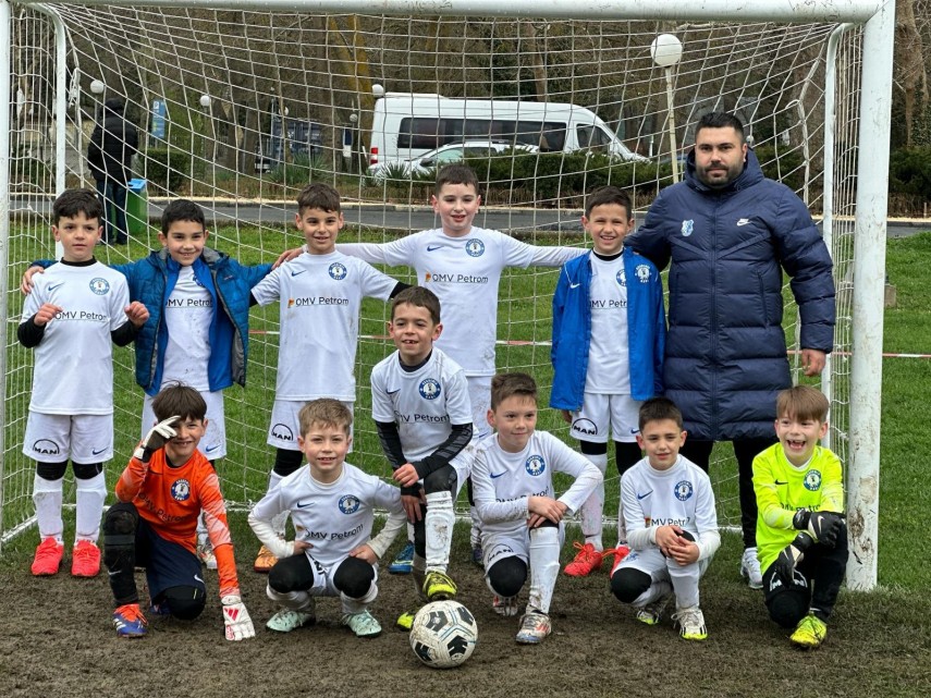 micii fotbalisti de la academia hagi iii 2017 pe podium la golden dobrudja cup 2025 in bulgaria galerie foto 67f4d84e0f61e