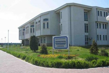 pe 5 aprilie studentii vor ecologiza campusul universitatii ovidius polaris impreuna putem face diferenta 67ed1a47221b7