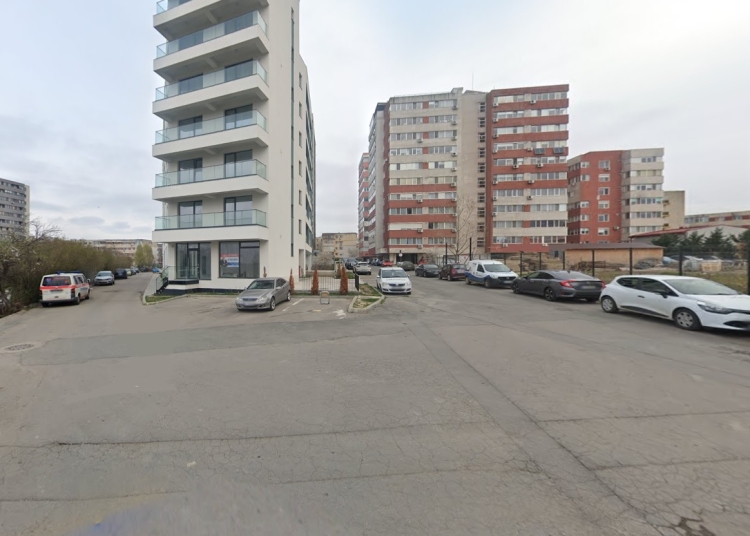 pe un teren de langa euromaterna administratia locala poate amenaja spatii verzi o parcare si un loc de joaca 6811490235543