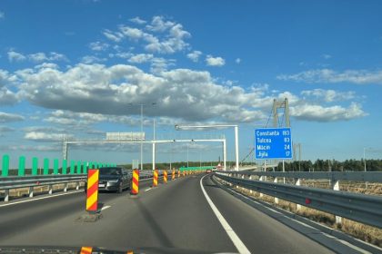 podul suspendat peste dunare de la braila reasfaltat pentru a cincea oara in doi ani 680dc982163c5