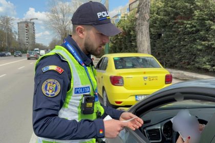 politistii au scos din trafic doi idnivizi aflati la volan unul fara permis si unul beat 67fbc05ce08e1