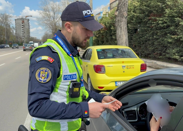 politistii au scos din trafic doi idnivizi aflati la volan unul fara permis si unul beat 67fbc05ce08e1