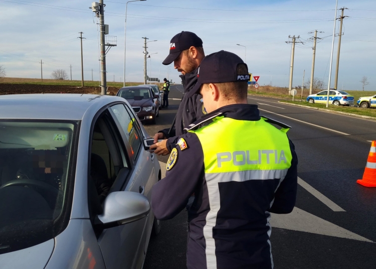 politistii constanteni si cei tulceni vor fi la datorie pentru ca oamenii sa se bucure in liniste si siguranta de sfintele sarbatori de paste 6801f56e2d8f7