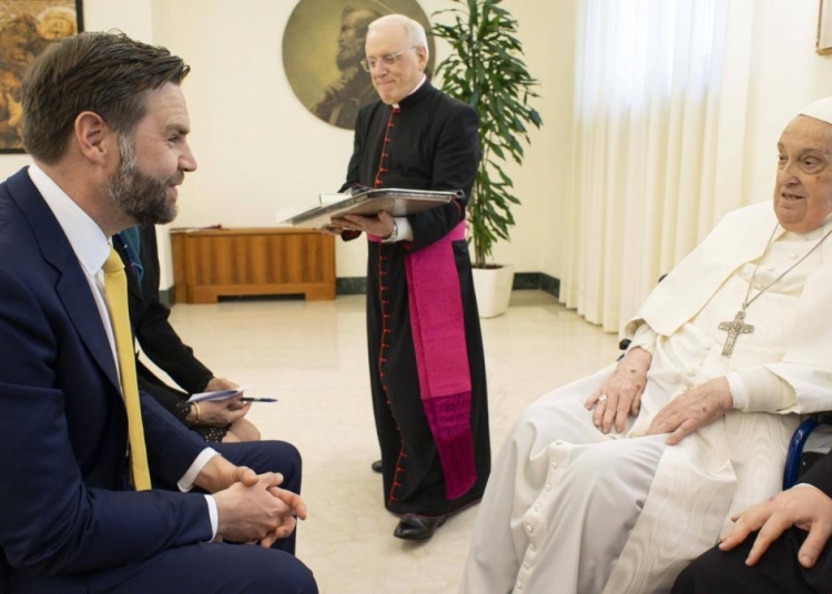 postarea lui jd vance ultimul oficial care l a vazut pe papa francisc cu o zi inainte de moartea acestuia 680625b4c7793