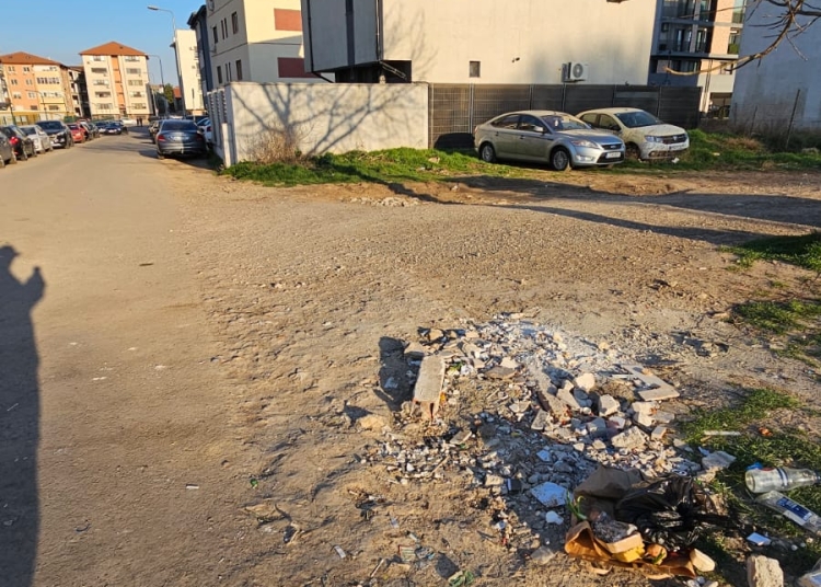 problema ghenelor de gunoi rezolvata in cartierul compozitorilor asociatiile au cumparat pubele dar in unele locuri au disparut deja 680aade9d94fb