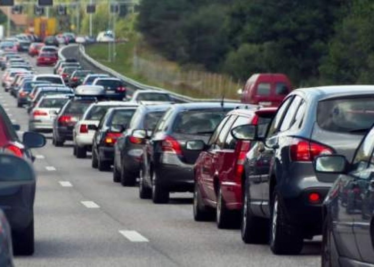 trafic intens dupa minivacanta de paste aglomeratie pe dn1 si dn7 68078528ba952