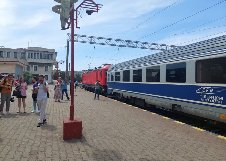 trenuri suplimentare spre si dinspre litoral in minivacanta de 1 mai 680a11eb182a1