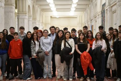 un grup de copii din limanu si 2 mai au vizitat parlamentul romaniei la invitatia deputatului daniel gheorghe georgescu 67fd13f820ee5