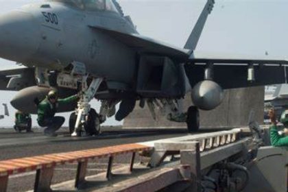 us navy pierde un avion de peste 60 milioane de dolari dupa ce acesta a cazut in mare de pe un portavion 681075fd9746c