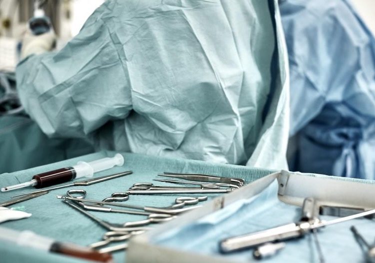 verdict final in cazul unui recidivist care a furat portofelul unui cunoscut medic si i a folosit cardurile in timp ce acesta se afla in sala de operatii 68017982f3df0