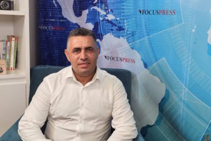 video primarul vasile delicoti in poarta alba au loc lucrari de asfaltare a strazilor am inceput cu zona d din localitate 67f3007dbd46a