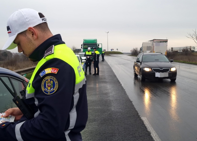 actiuni ale politistilor la constanta pe linie rutiera si a combaterii migratiei ilegale 683964bb87088